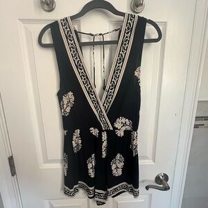 Elegant Navy Blue and Cream Women's Romper
